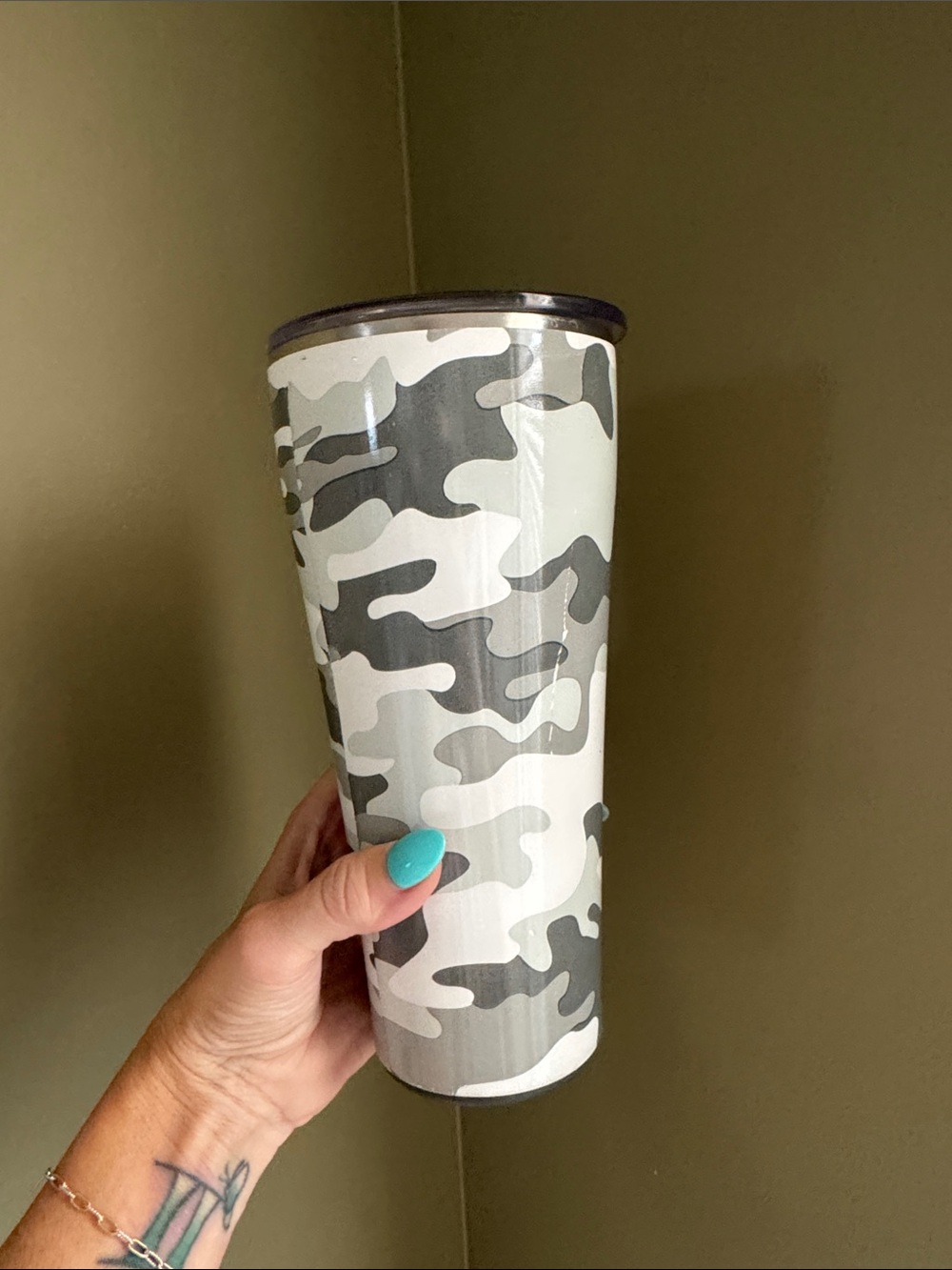 Gray Camo Insulated Travel Tumbler - Stainless Water Bottle - Picture 2 of 5